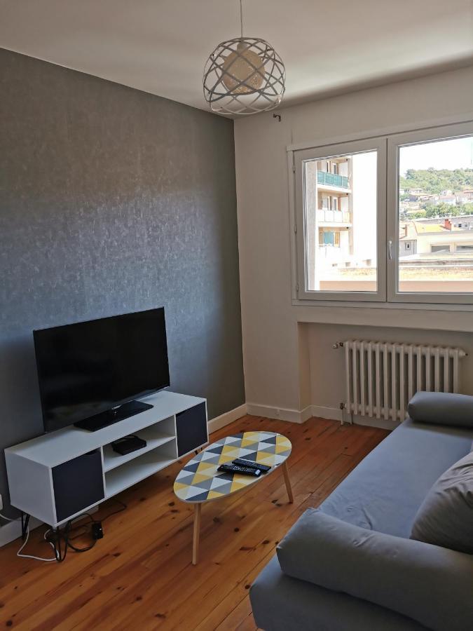Chambre Privee Dans Appart Partage, Centre Ville, Avec Vue Sur Les Monuments Le Puy-en-Velay Экстерьер фото